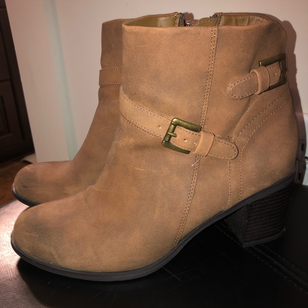 American Rag Booties - Picture 2 of 2
